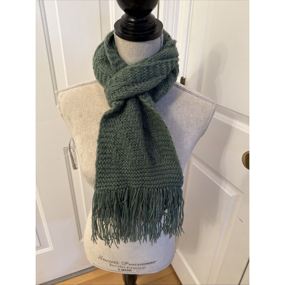GORGEOUS GREEN unbranded Long Scarf